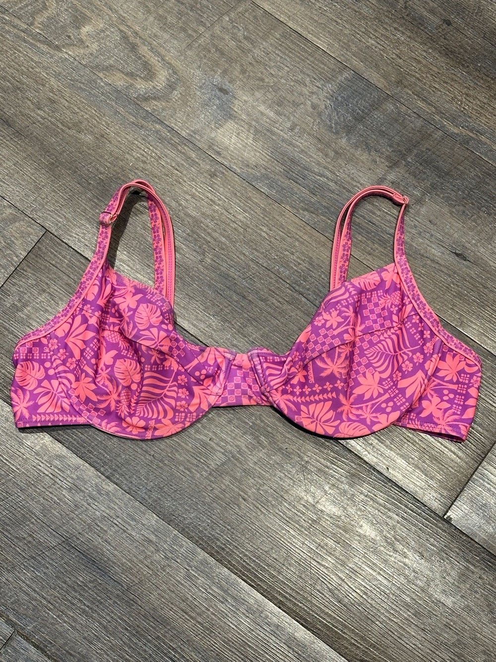 Kulani Kinis Pink and Purple Ditzy Underwire Bra Bikini Top La Isla 2X Large